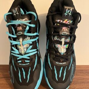 Puma Kids Sneakers with Black and Teal Design